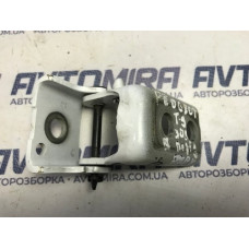 Петля двери правой верхняя Peugeot 308 2013-2021 9671886880